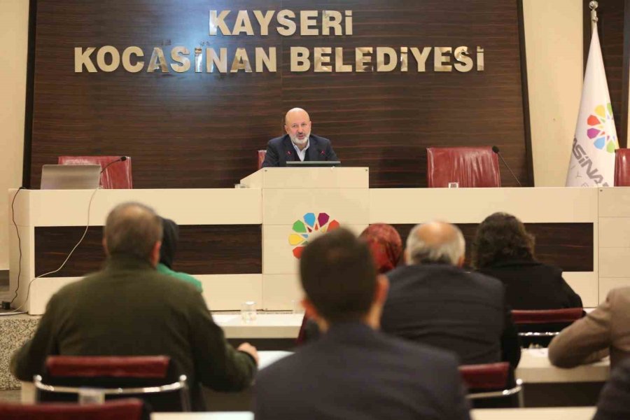 Başkan Çolakbayrakdar, Deprem Çalışmalarıyla İlgili Bilgiler Verdi