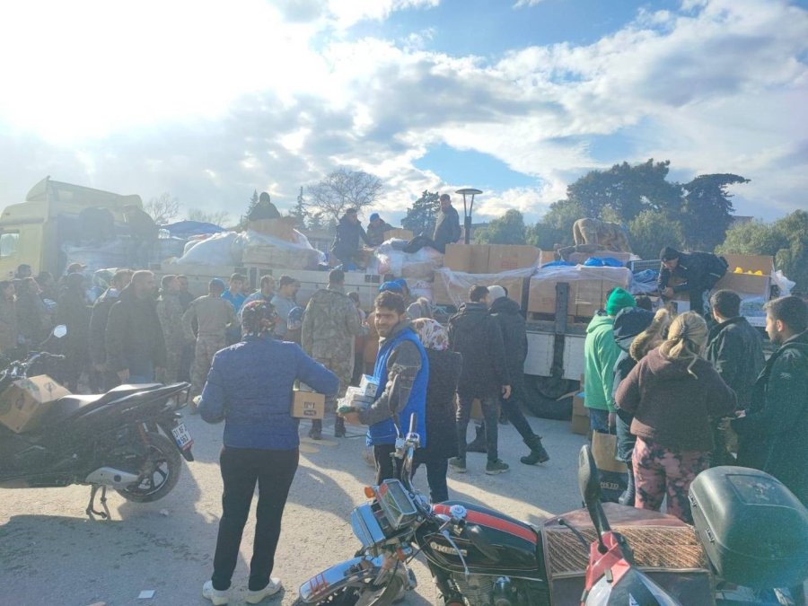 Msb: “komando Tabur Komutanlığımız Erzak Dağıtımına Devam Ediyor”