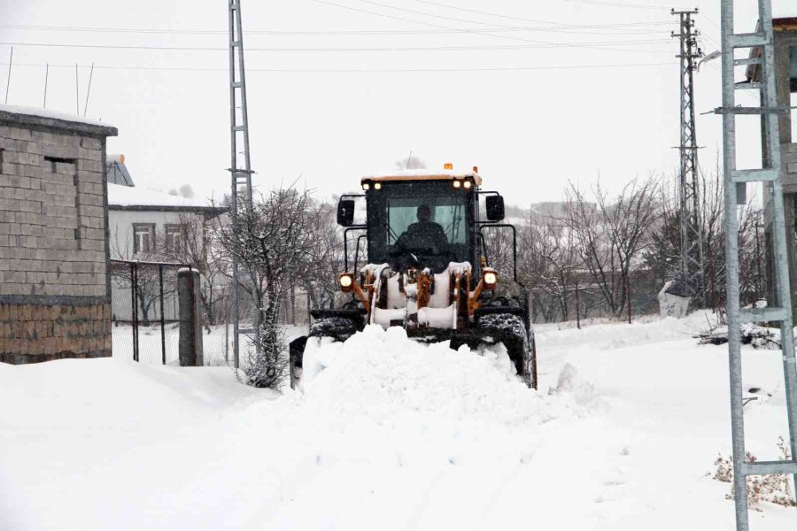 Talas’ta Kış Çalışmaları Aralıksız Sürüyor