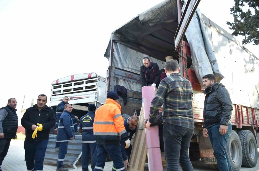 Tarsus Belediyesinden Kente Gelen Depremzedelere Destek