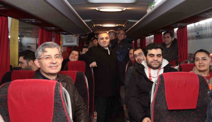 Erü, Deprem Bölgesine 14 Kişiden Oluşan İkinci Sağlık Ekibini Gönderdi