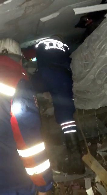 Madenciler Depremin 88. Saatinde Karı Koca Çifti Kurtardı