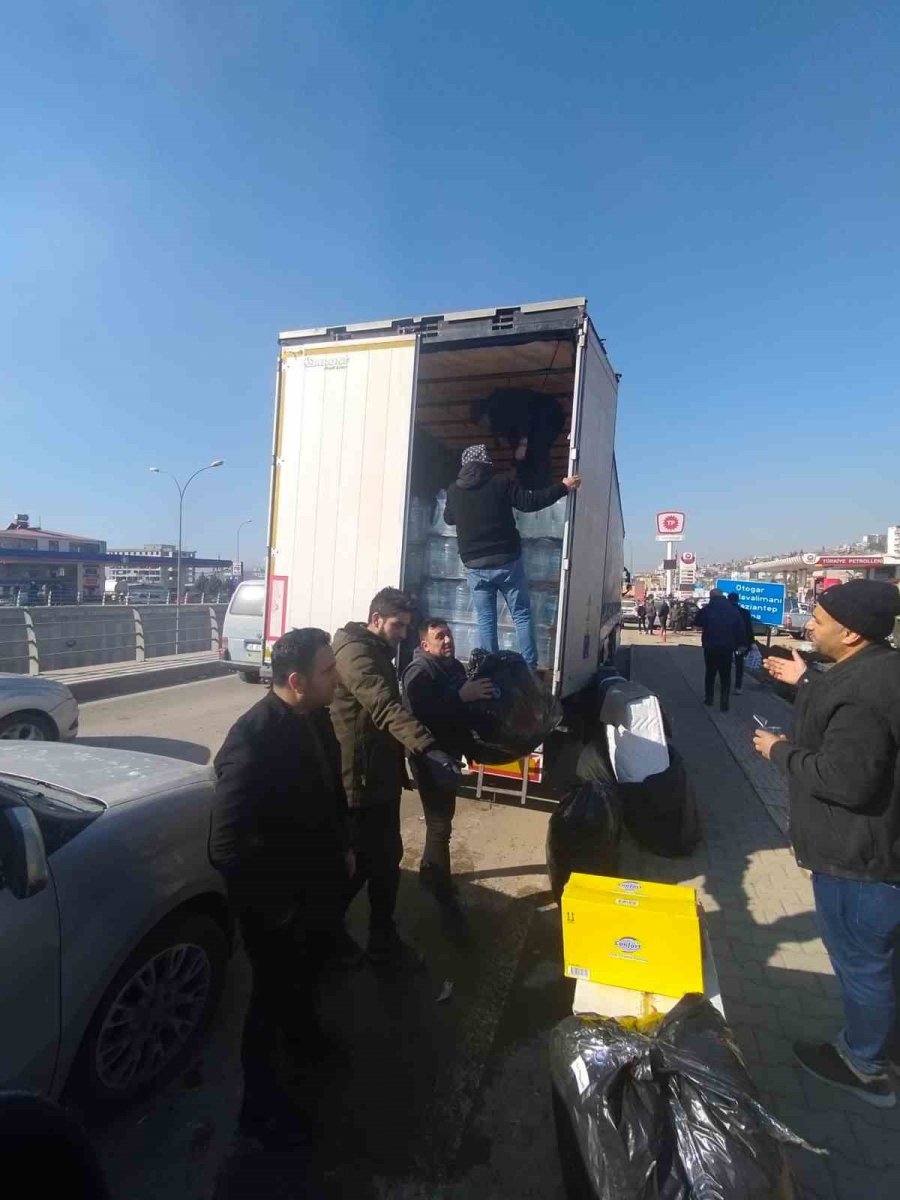 Akdeniz Üniversitesi Öğrencilerinin Yanında