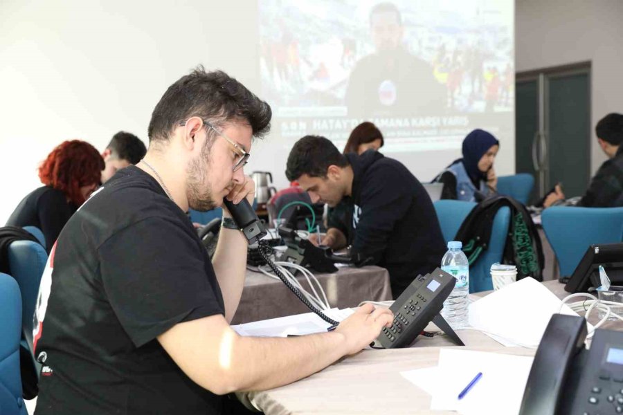 Alkü Depremzedeler İçin Seferber Oldu