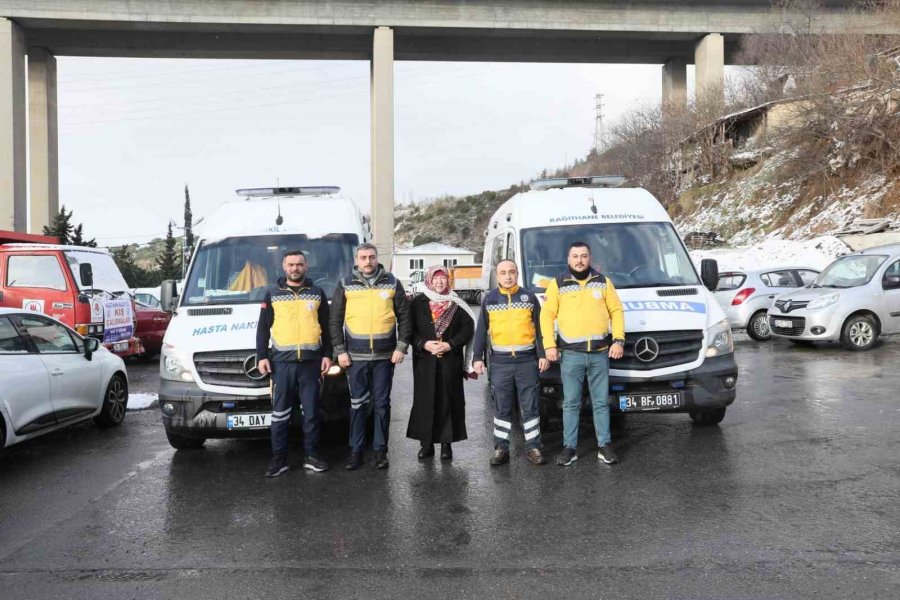 Deprem Bölgesine Ambulans Ve Sağlık Ekibi Sevk Edildi