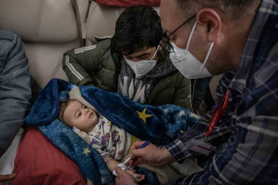 Cumhurbaşkanlığı Uçakları Depremzedeler İçin Seferber