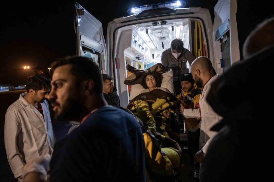 Cumhurbaşkanlığı Uçakları Depremzedeler İçin Seferber