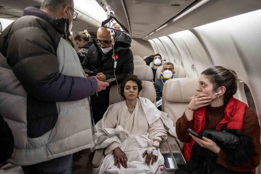 Cumhurbaşkanlığı Uçakları Depremzedeler İçin Seferber