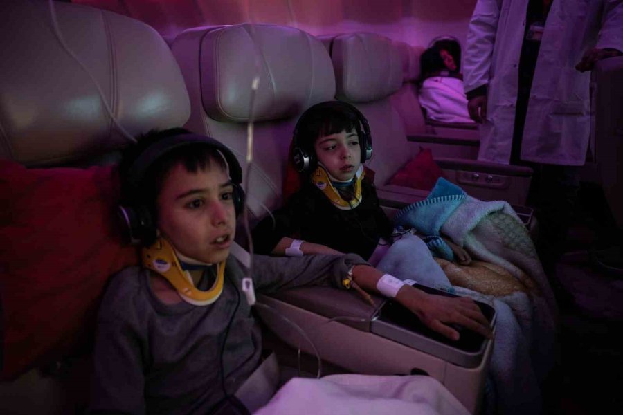 Cumhurbaşkanlığı Uçakları Depremzedeler İçin Seferber