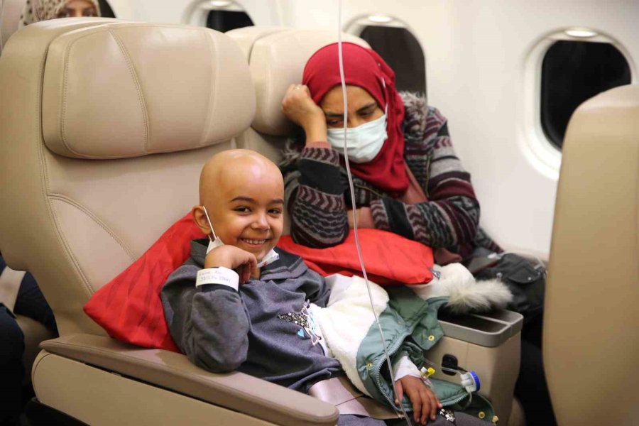 Cumhurbaşkanlığı Uçakları Depremzedeler İçin Seferber