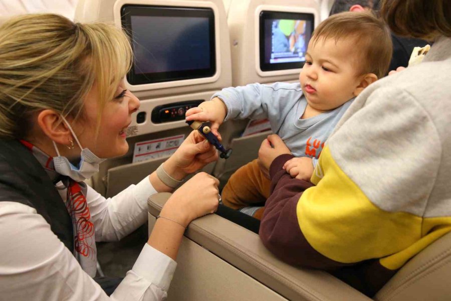 Cumhurbaşkanlığı Uçakları Depremzedeler İçin Seferber