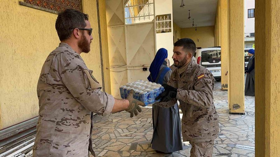 Depremde Tarihi Kilise De Yıkıldı