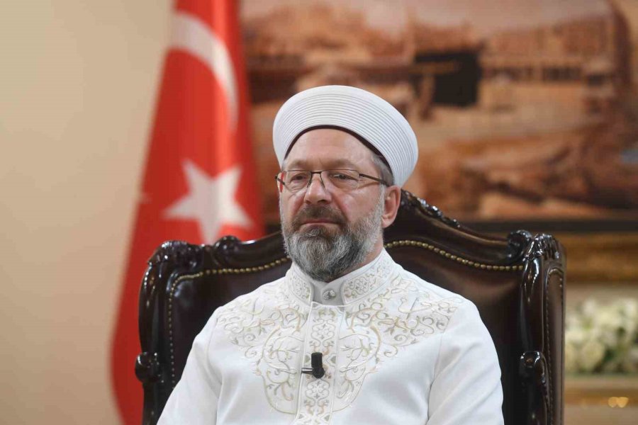 Diyanet İşleri Başkanı Erbaş, Qatar Tv’de Depremzedeler İçin Yapılan Yardım Programına Katıldı