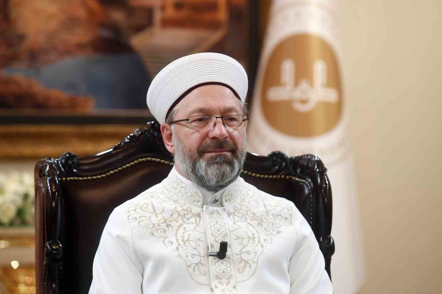 Diyanet İşleri Başkanı Erbaş, Qatar Tv’de Depremzedeler İçin Yapılan Yardım Programına Katıldı