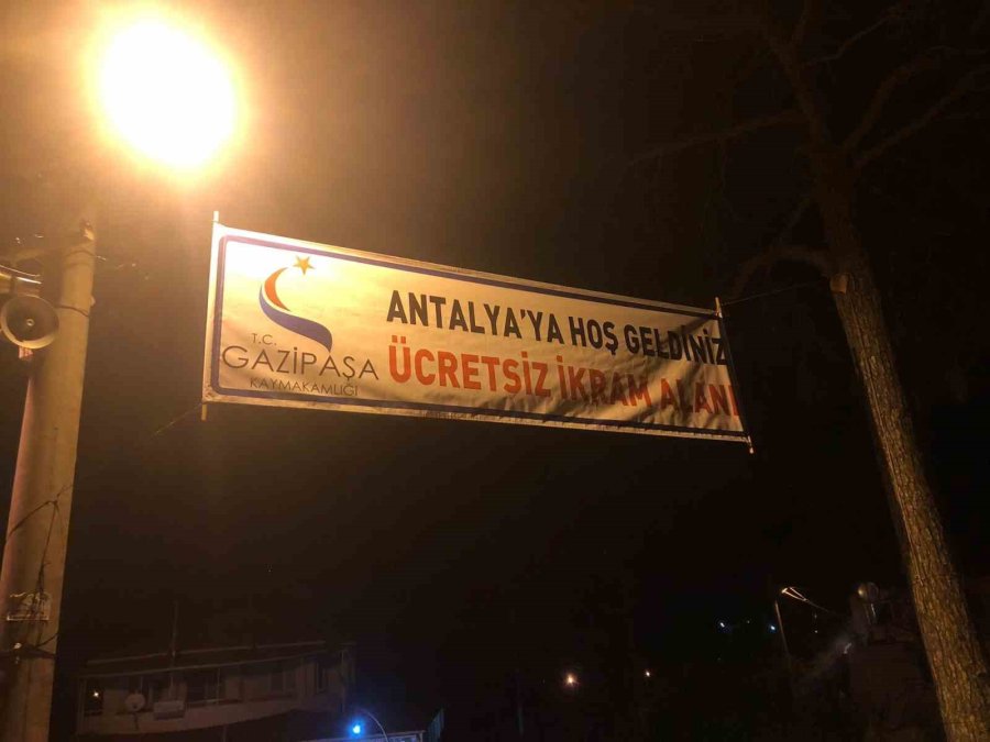 Gazipaşa’da Köy Konağı Afetzedelerin Hizmetinde