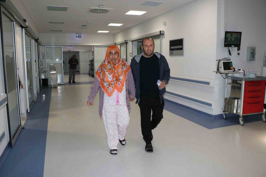 Enkazdan Çıkan Mutluluk