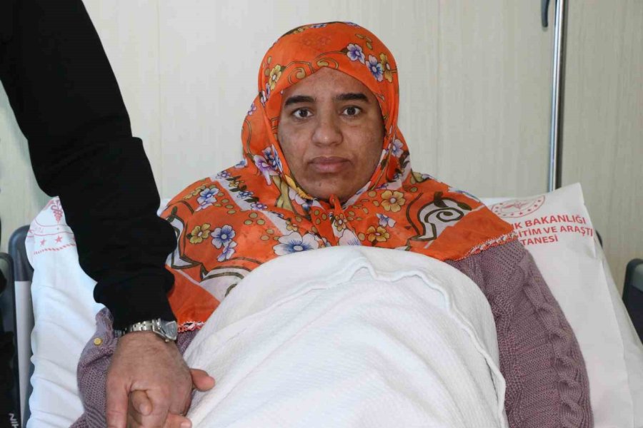 Enkazdan Çıkan Mutluluk