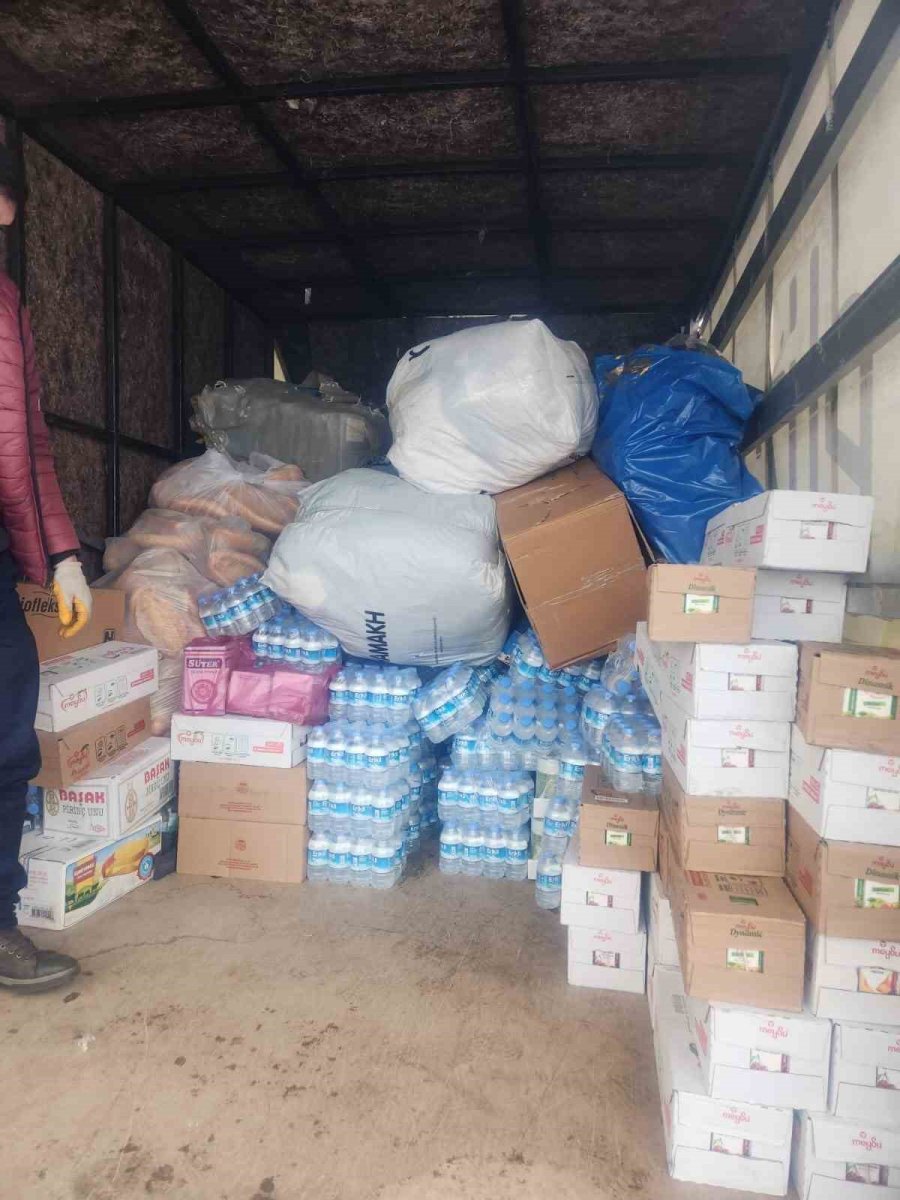 Kayseri Mobilyacılar Odası, Kumsmall Avm, Mobitek Ve Mobiboya Deprem Bölgesi İçin Seferber Oldu