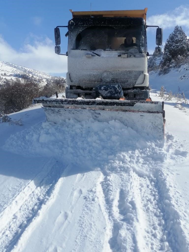 Kapalı 15 Mahalle Yolu Ulaşıma Açıldı