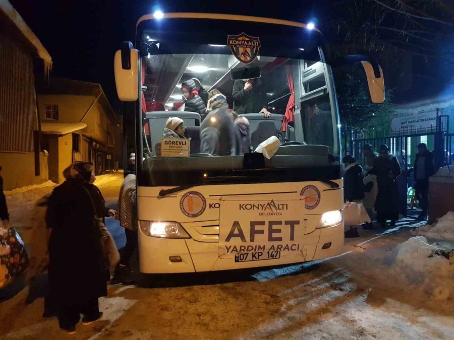 Konyaaltı’nda Seferberlik Devam Ediyor