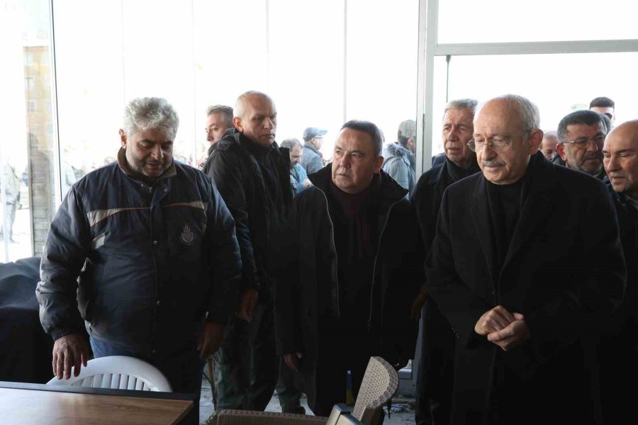 Başkan Böcek İkinci Kez Deprem Bölgesinde