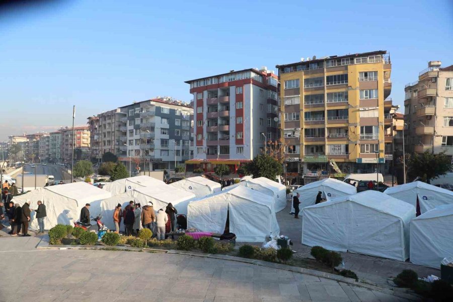 Depremin 6’ncı Gününde Hatay’da Yaralar Sarılmaya Devam Ediyor