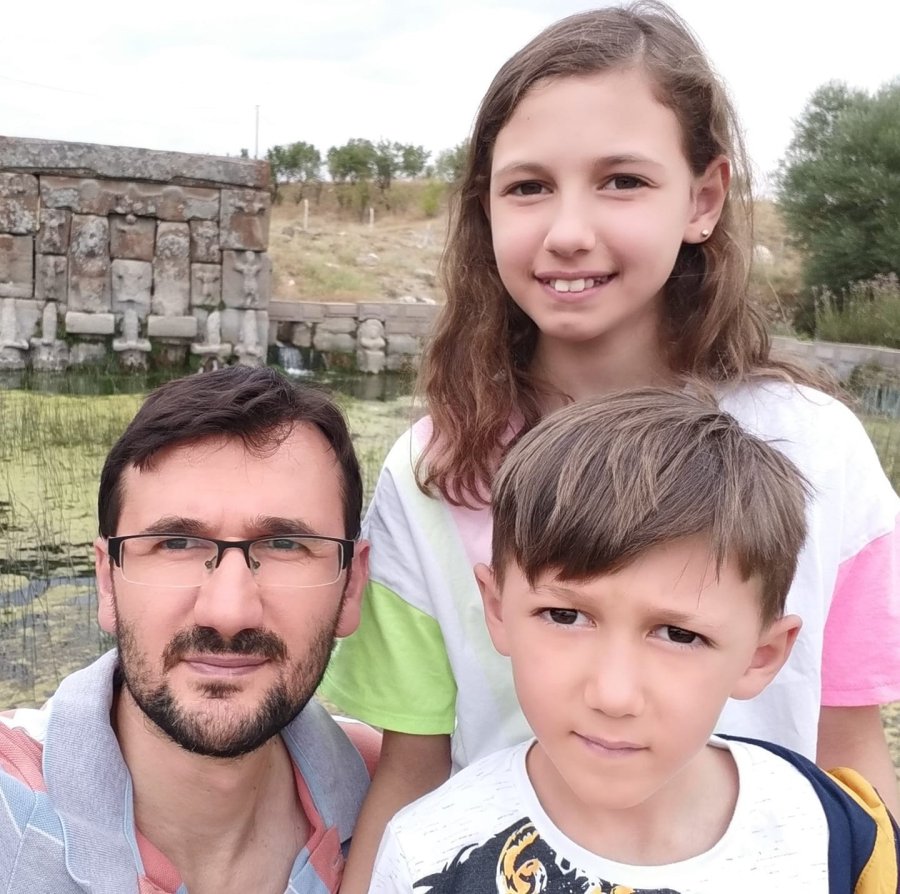 Adana’da Apartmanın Enkazında Can Veren 5 Kişilik Aileye Konya’da Acı Veda