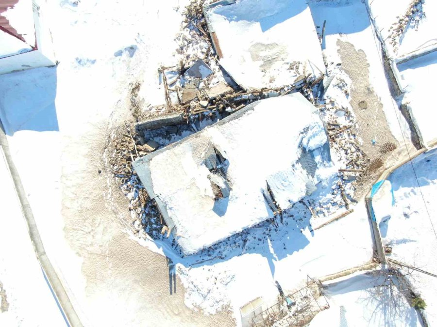 Sarız’da 8 Yıkım, 331 Hasarlı Yapı Var