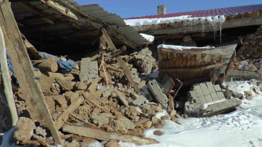 Sarız’da 8 Yıkım, 331 Hasarlı Yapı Var