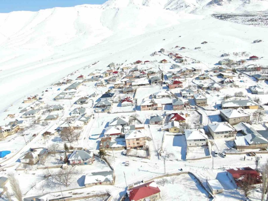 Sarız’da 8 Yıkım, 331 Hasarlı Yapı Var