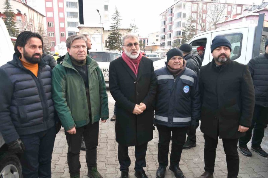 Büyükkılıç: “kayseri, Deprem Bölgesi İçin Tek Yürek Oldu”