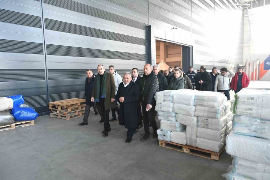 Büyükkılıç: “kayseri, Deprem Bölgesi İçin Tek Yürek Oldu”