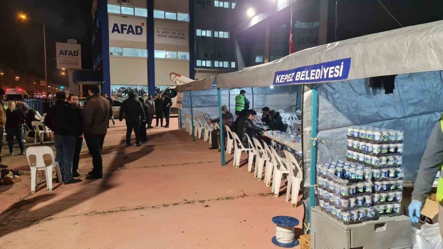 Kepez’de Depremzedeler İçin Sahra Mutfağı Kuruldu