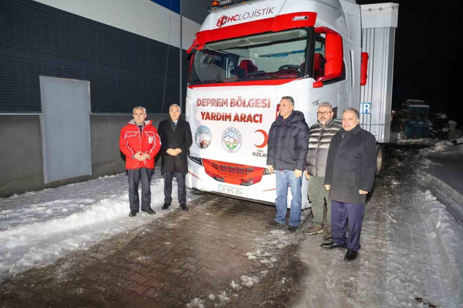 Talas’tan Deprem Bölgesine Gece Gündüz Yardım