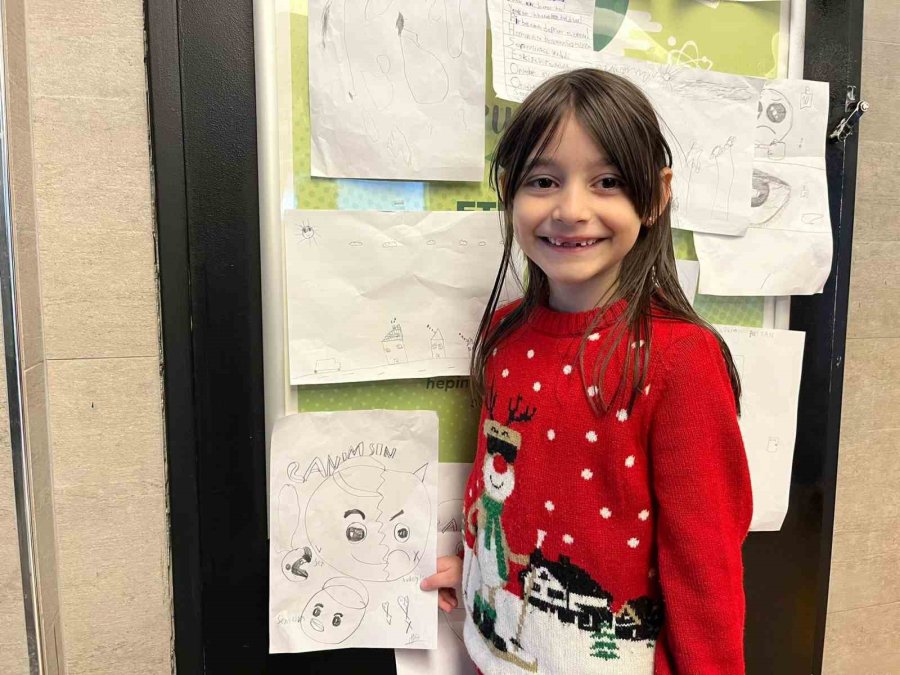 Minik Depremzededen Duygulandıran Şiir