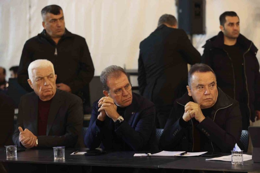 Başkan Böcek: “mobil Fırın İle Sıcak Ekmek Üretimine Başladık”