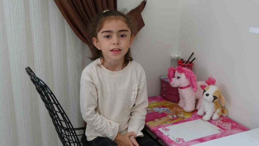 7 Yaşındaki Elisa’dan Depremzedelere Anlamlı Bağış