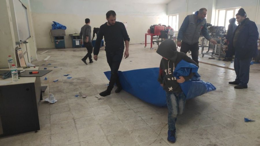 Develi’de Deprem Bölgesi İçin Çadır Üretimine Başladılar