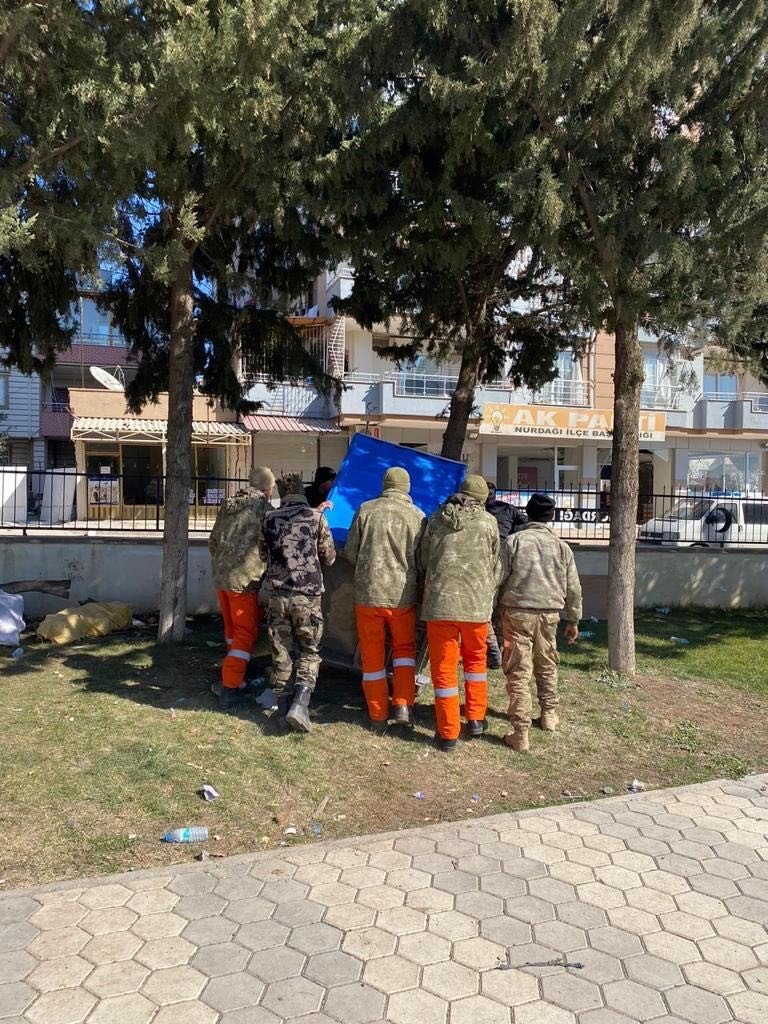 Kıbrıs Türk Barış Kuvvetleri Komutanlığı Ekipleri Nurdağı’nda Çalışmalarına Devam Ediyor