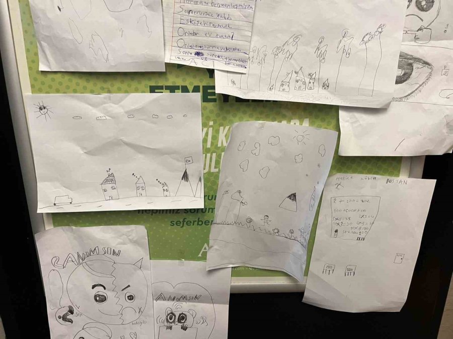 Minik Depremzededen Duygulandıran Şiir