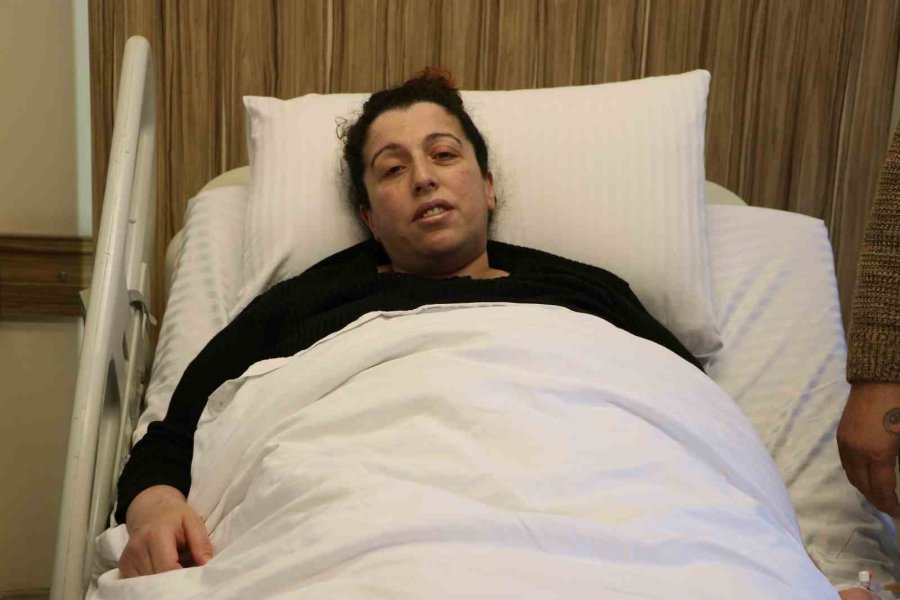 Enkazdan Çıkan Çift 4 Yıldır Bekledikleri Bebeklerine Mersin’de Kavuştu