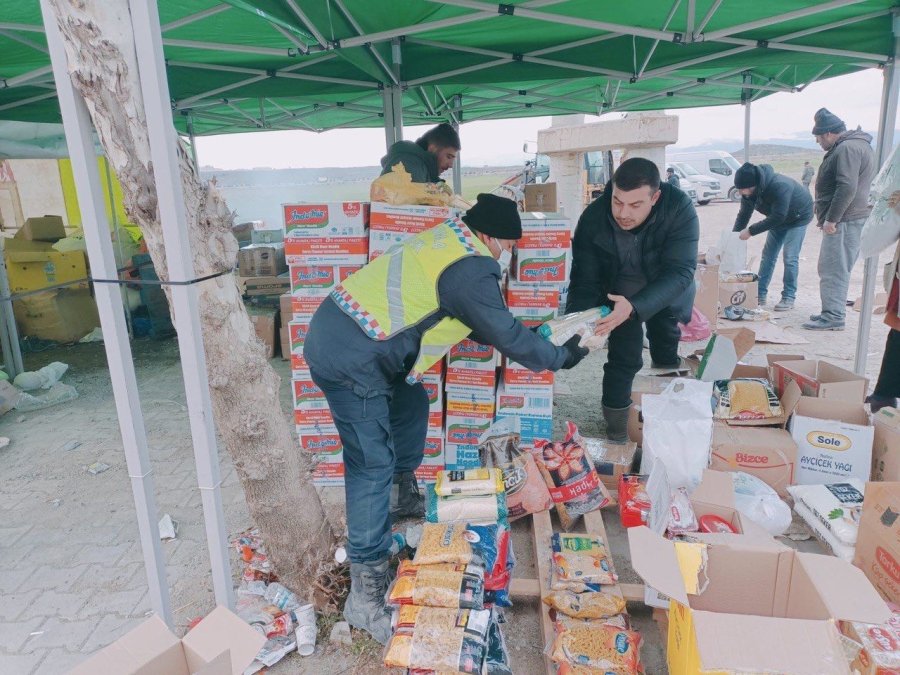 Başkan Ataç Deprem Bölgesinde