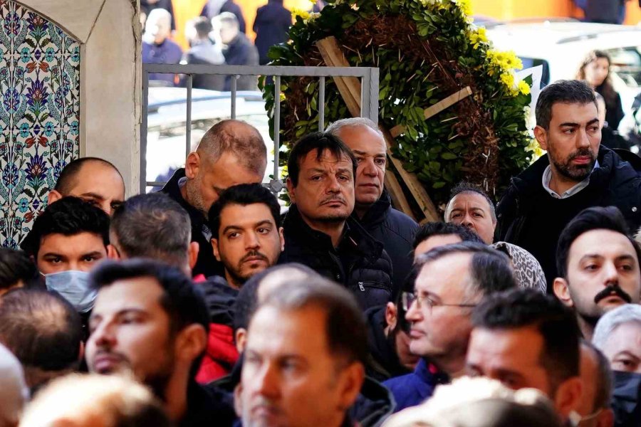 Milli Basketbolcu Nilay Aydoğan, Son Yolculuğuna Uğurlandı