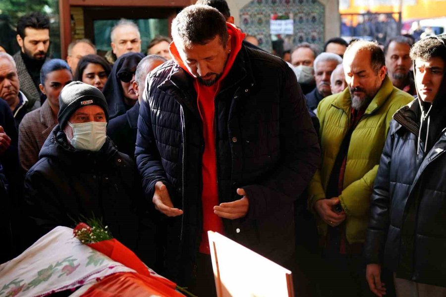 Milli Basketbolcu Nilay Aydoğan, Son Yolculuğuna Uğurlandı