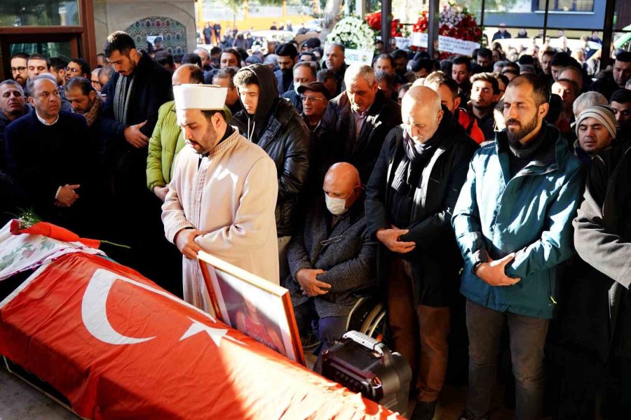 Milli Basketbolcu Nilay Aydoğan, Son Yolculuğuna Uğurlandı