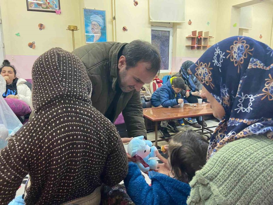 Depremzedeler Akseki’de De Ağırlanıyor