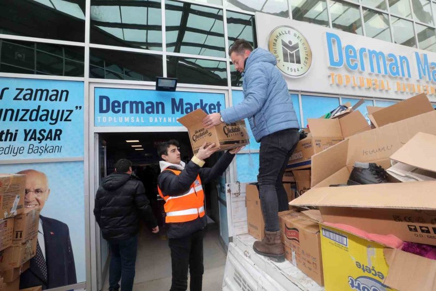 Derman Market Şimdi De Depremzedelerin Yaralarını Sarıyor