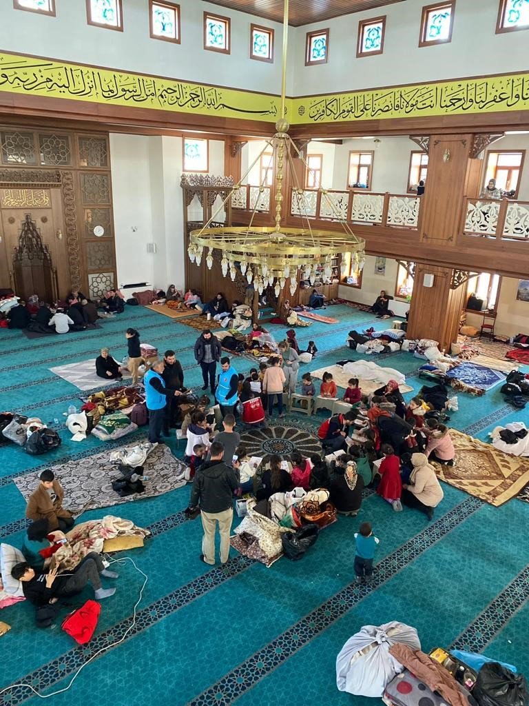 Gaziantep’te Deprem Mağduru Çocuklar İçin Camilerde Etkinlikler Düzenleniyor