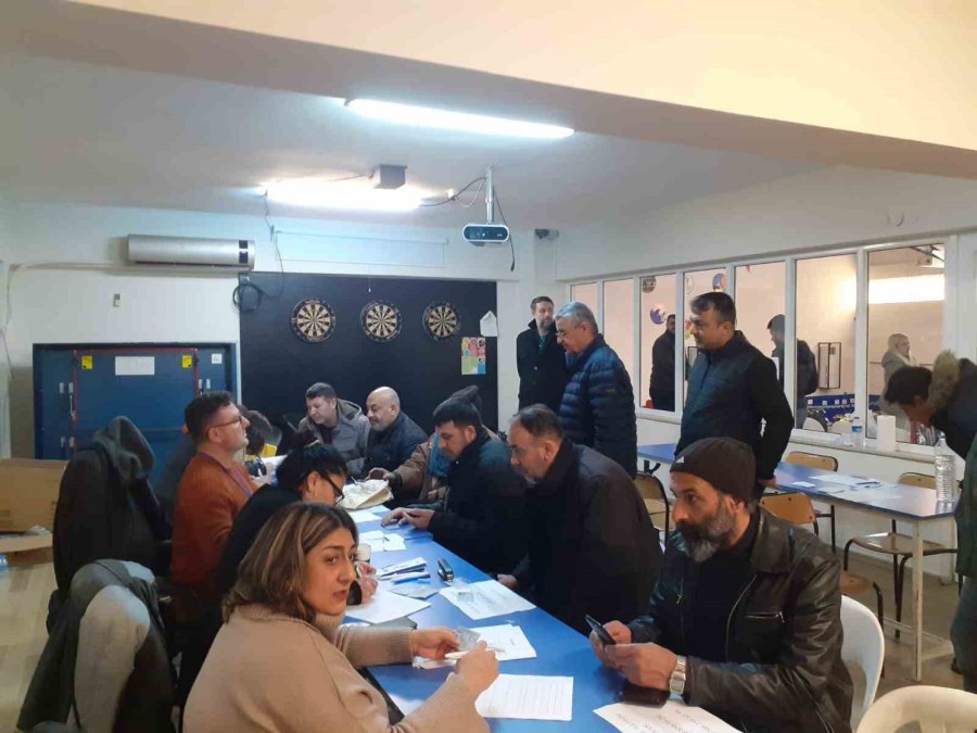 Kemer Depremzedelerin Yaralarına Ortak Oluyor