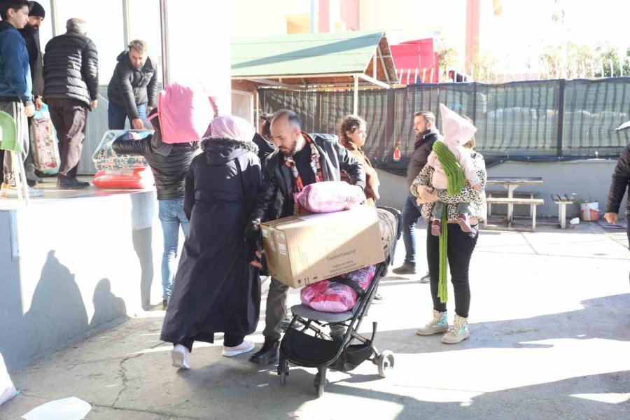 Bebeği Olmayan Kadından Deprem Bölgesine Duygulandıran Bağış